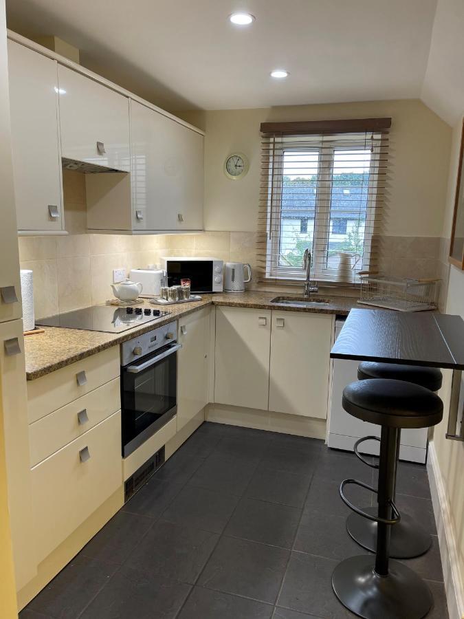 Ground Floor Garden Cottage, near Stonehenge Shrewton Exterior foto